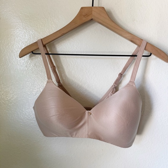 Chantelle | C Comfort Wireless Bra - Picture 1 of 5